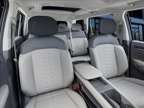 New 2026 Kia EV9 Wind image 15