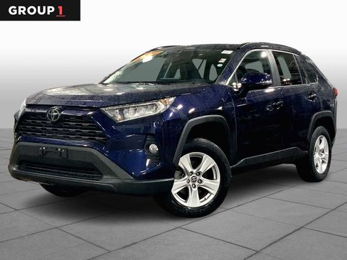 Used 2021 Toyota RAV4 XLE w/ Convenience Package AWD/4WD image 1