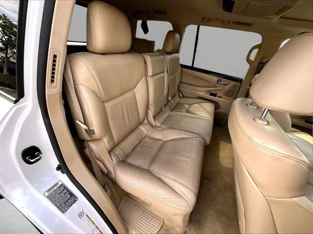 Used 2011 Lexus LX 570 4WD w/ Luxury Pkg w/Pre-crash image 25