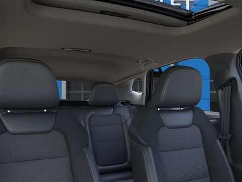 New 2026 Chevrolet Trax LT w/ Sunroof Package FWD image 24