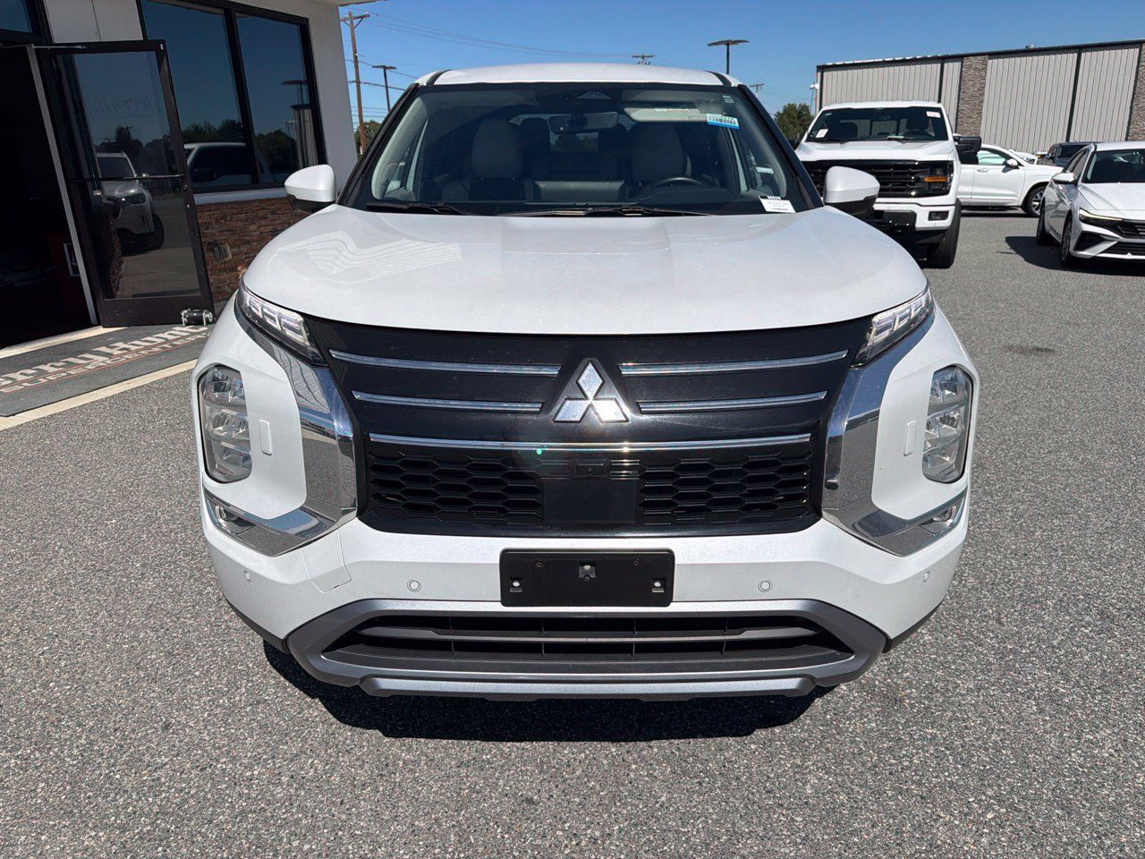 Used 2025 Mitsubishi Outlander SE AWD/4WD image 11