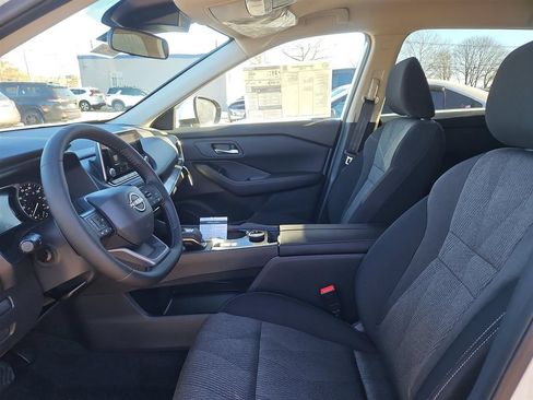 New 2026 Nissan Rogue SV w/ Cold Weather Package AWD/4WD image 9