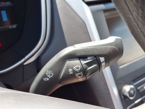 Used 2016 Ford Fusion SE FWD image 16