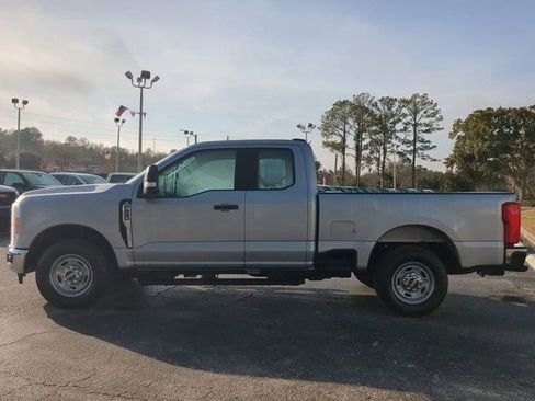 Used 2023 Ford F250 XL w/ XL Chrome Package image 7