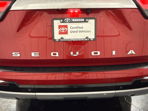 Used 2023 Toyota Sequoia Capstone AWD/4WD image 60