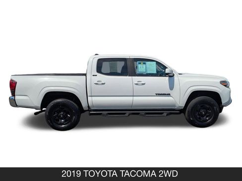 Used 2019 Toyota Tacoma SR5 RWD image 5