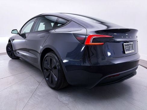 Used 2024 Tesla Model 3 Standard Range RWD image 2