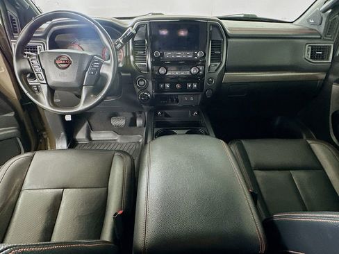 Used 2023 Nissan Titan PRO-4X w/ Pro-4x Convenience Package image 16