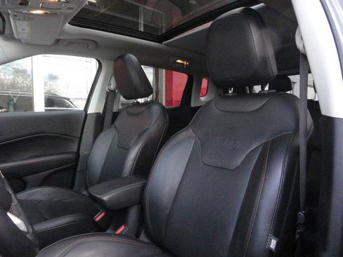 Used 2018 Jeep Compass Limited w/ Navigation Group image 11