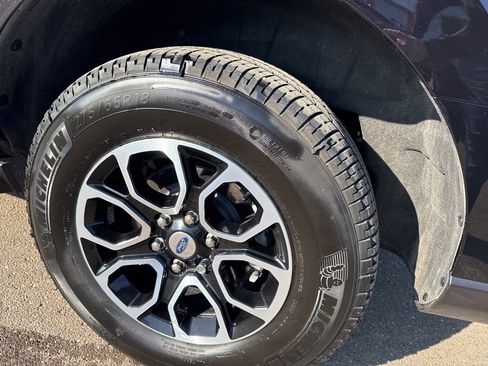 Used 2024 Ford Expedition XLT image 9