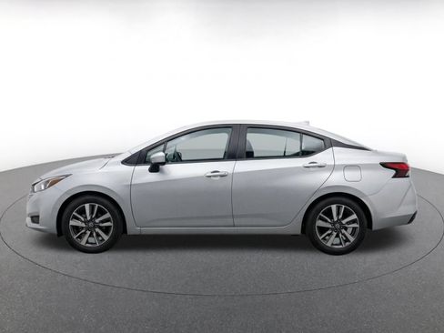 Used 2025 Nissan Versa SV FWD image 4