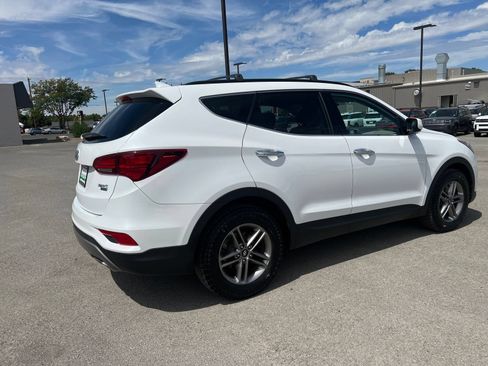 Used 2017 Hyundai Santa Fe Sport AWD/4WD image 3