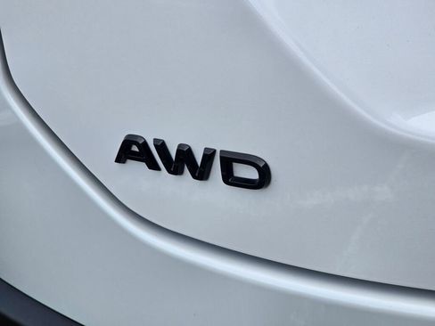 Certified 2025 Honda Pilot Sport image 13