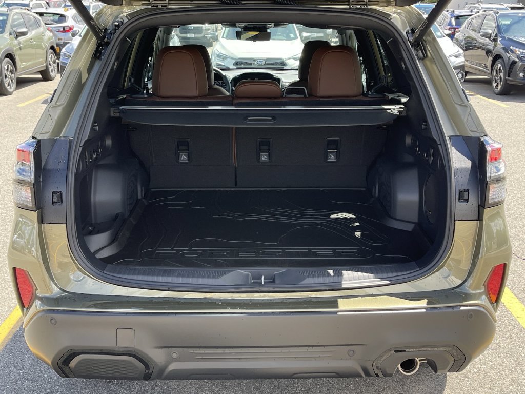 New 2026 Subaru Forester Touring AWD/4WD image 9