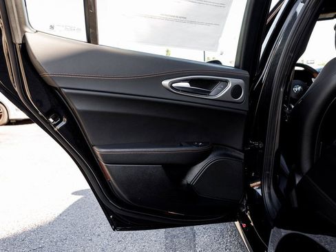 New 2025 Alfa Romeo Giulia AWD w/ Driving Assist Package image 31