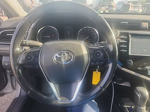 Used 2019 Toyota Camry SE w/ Carpet Mat Package FWD image 22