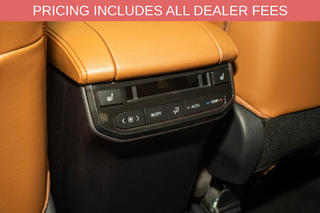 Used 2026 Toyota Highlander Platinum AWD/4WD image 8