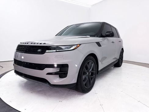 Used 2024 Land Rover Range Rover Sport SE AWD/4WD image 13