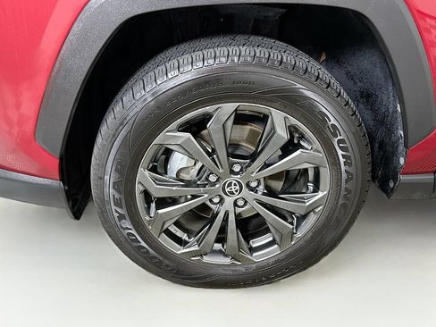 Used 2022 Toyota RAV4 XLE Premium AWD/4WD image 24