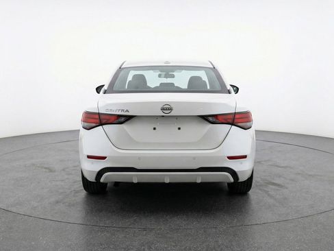 Used 2025 Nissan Sentra SV FWD image 6