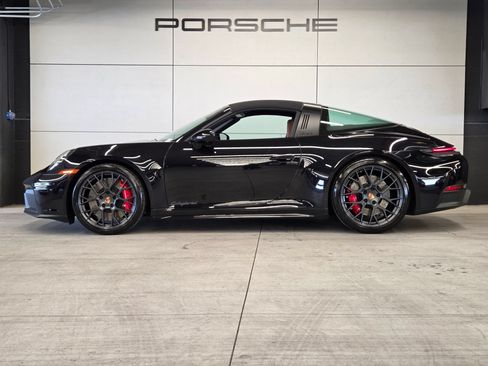 Certified 2026 Porsche 911 Targa 4 GTS AWD/4WD image 2