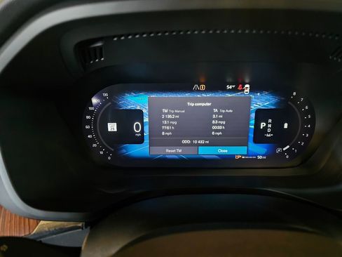 Certified 2023 Volvo XC60 B5 Plus w/ Protection Package Premier AWD/4WD image 19