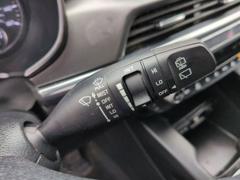 Used 2022 Kia Telluride LX image 23