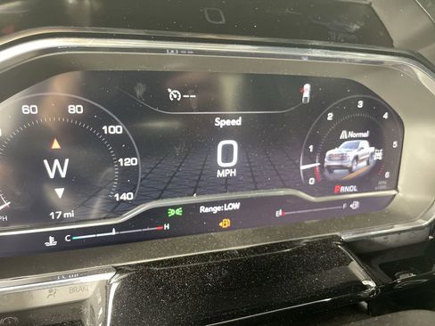 Used 2025 GMC Sierra 1500 Elevation image 12