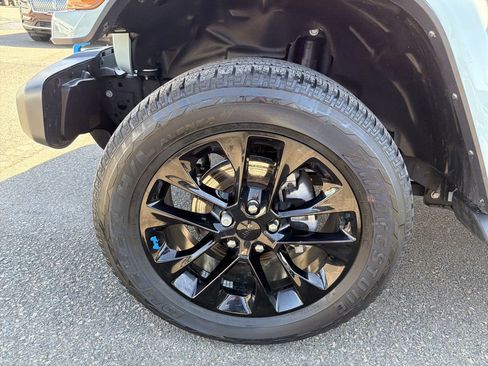 Used 2023 Jeep Wrangler Unlimited Sahara w/ Cold Weather Group image 31