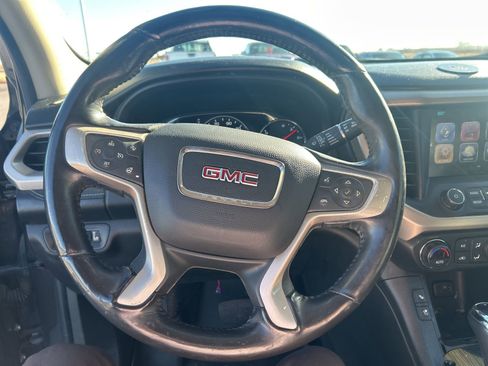 Used 2017 GMC Acadia Denali image 14