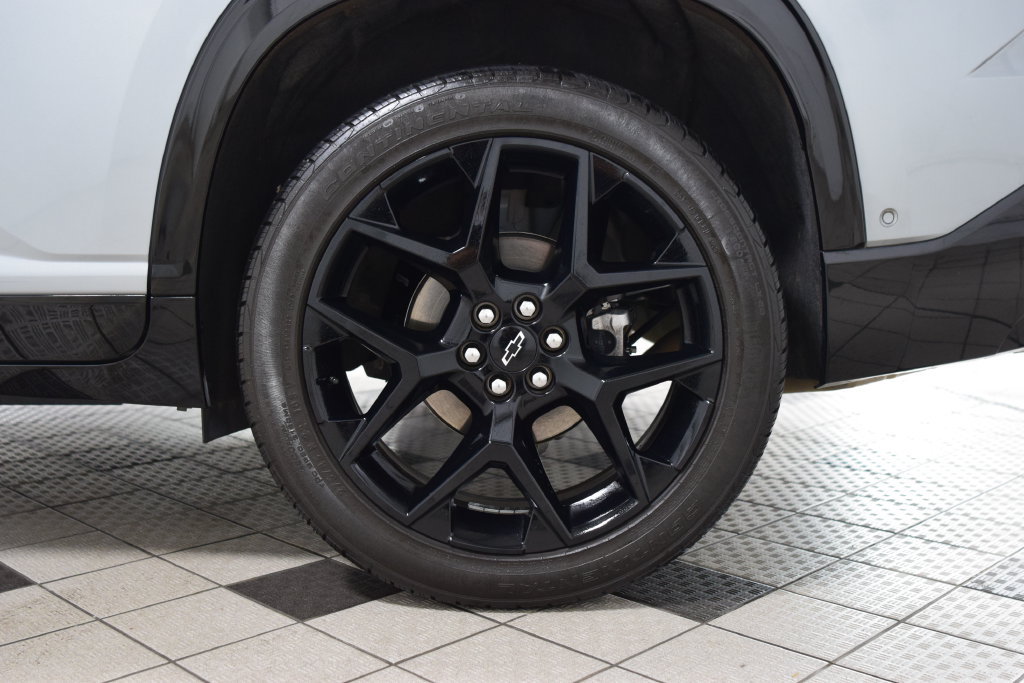 Used 2024 Chevrolet Traverse RS AWD/4WD image 29