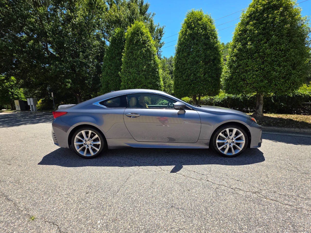 Used 2015 Lexus RC 350 w/ Luxury Package RWD image 6