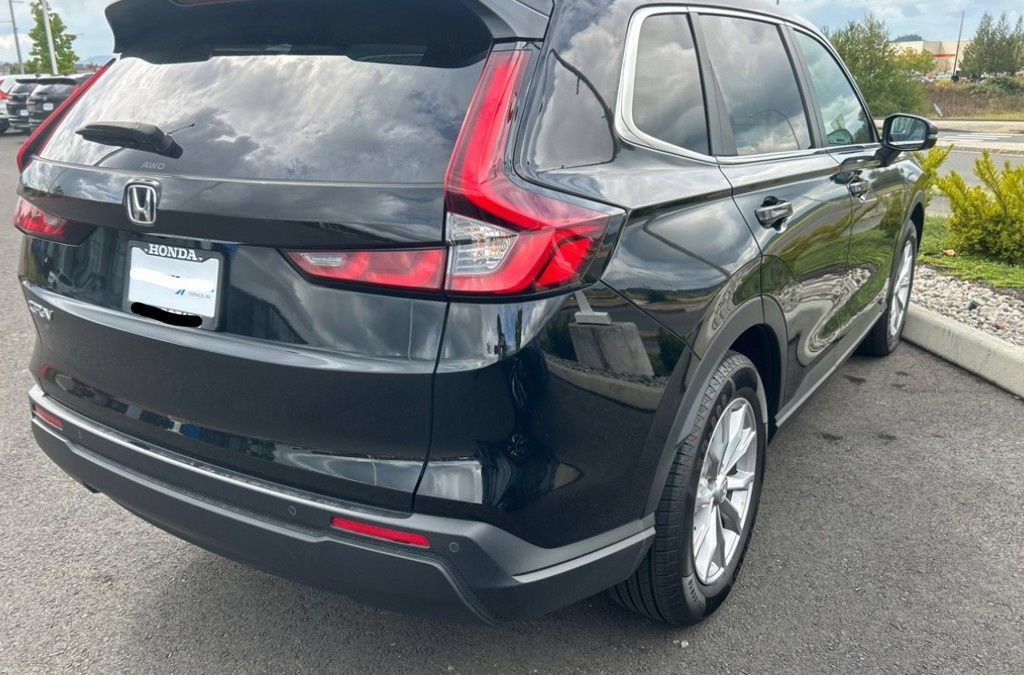 Used 2025 Honda CR-V EX-L image 6
