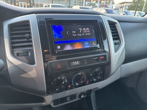 Used 2013 Toyota Tacoma PreRunner w/ TRD Sport Pkg RWD image 19
