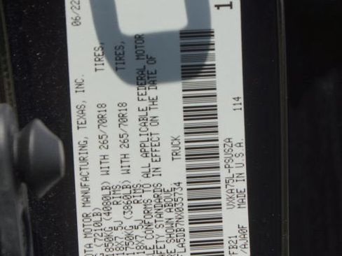 Used 2022 Toyota Tundra SR5 w/ SR5 Convenience Package AWD/4WD image 26