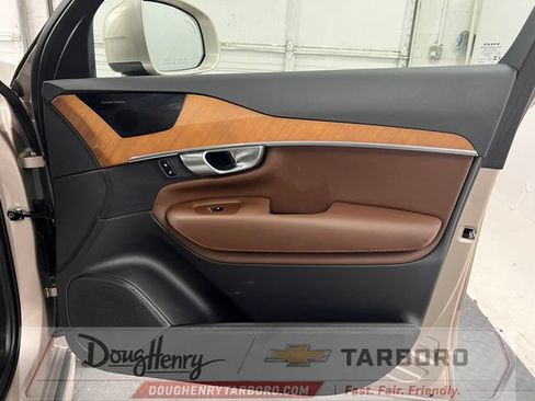 Used 2024 Volvo XC90 B6 Plus w/ Protection Package Premier AWD/4WD image 43