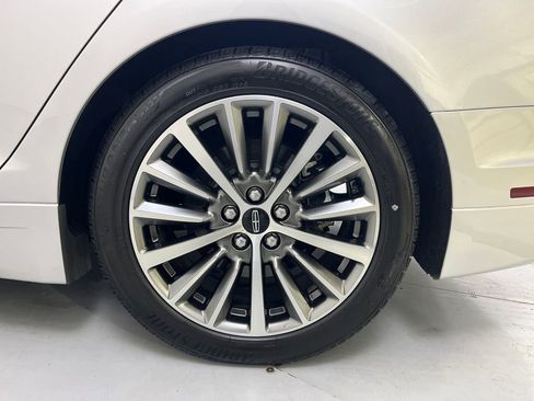 Used 2019 Lincoln MKZ Reserve image 16