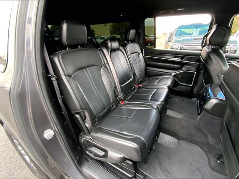 Used 2023 Jeep Wagoneer L 4WD image 19