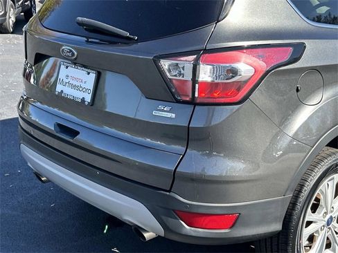 Used 2017 Ford Escape SE image 11