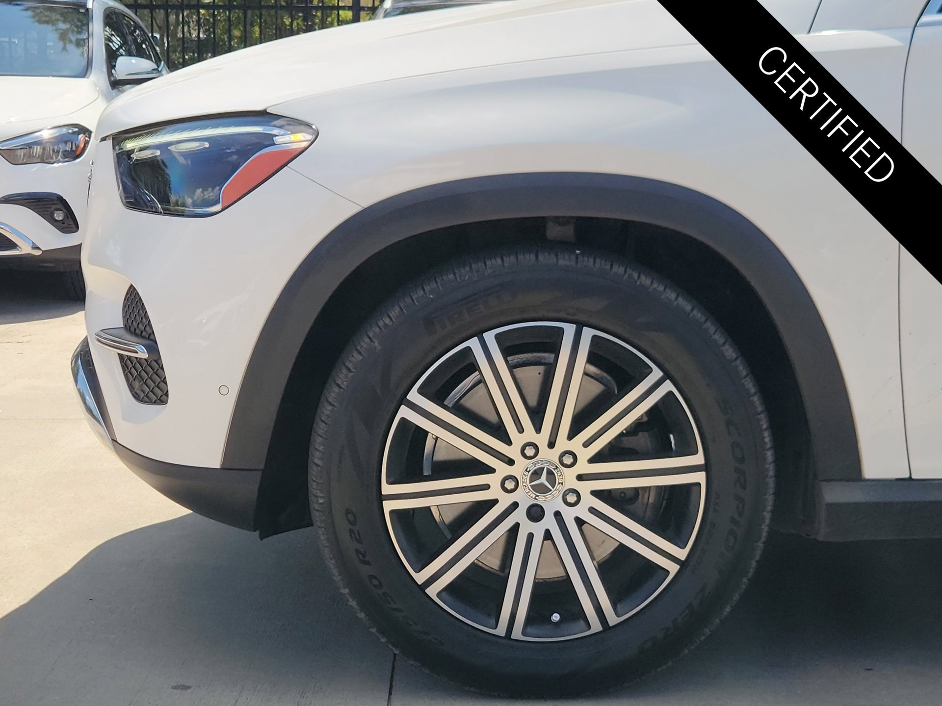 Used 2024 Mercedes-Benz GLE 450 4MATIC image 10
