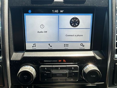 Used 2016 Ford F150 XLT w/ Equipment Group 302A Luxury AWD/4WD image 21