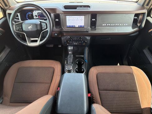 Used 2022 Ford Bronco Outer Banks AWD/4WD image 15