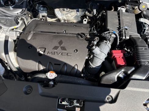 Used 2025 Mitsubishi Outlander Sport ES AWD/4WD image 32