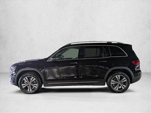 Certified 2025 Mercedes-Benz GLB 250 image 11