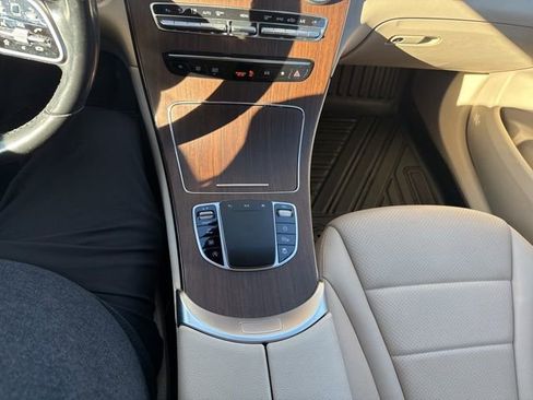 Used 2022 Mercedes-Benz GLC 300 4MATIC image 21