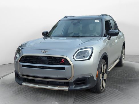 Certified 2025 MINI Cooper Countryman S image 3