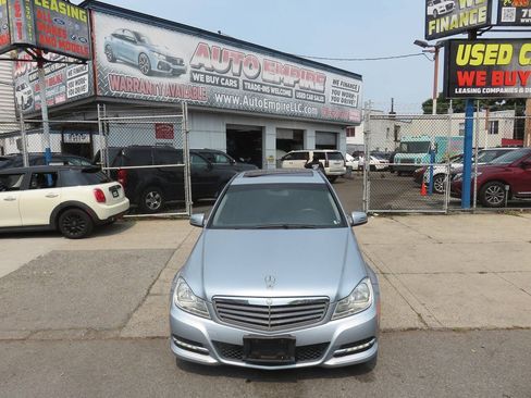 Used 2013 Mercedes-Benz C 300 4MATIC Sedan image 6