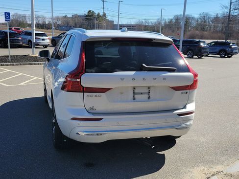 Used 2023 Volvo XC60 B5 Plus w/ Climate Package AWD/4WD image 6