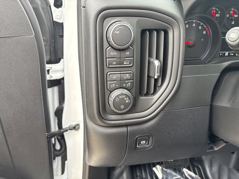 New 2026 Chevrolet Silverado 1500 W/T w/ WT Value Package AWD/4WD image 11