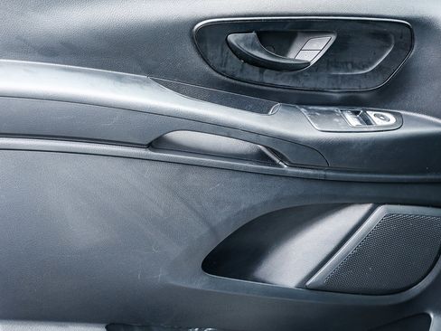 Used 2022 Mercedes-Benz Metris image 18